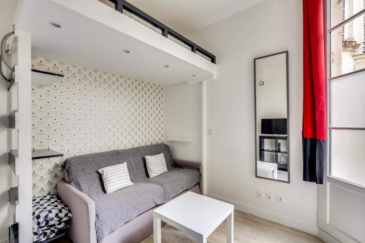 Le Black And White - Trianon Appartement
